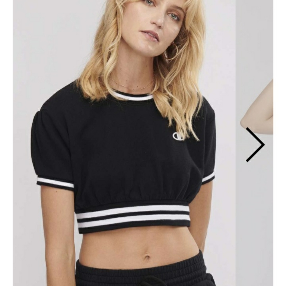 Champion vintage crop crew black size small